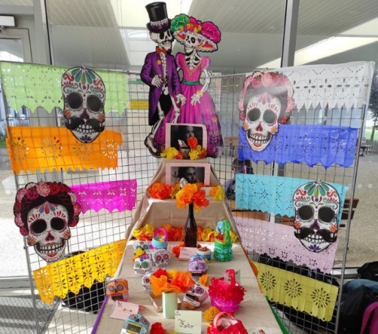 El Día de Muertos en el Liceo Marie Le Franc